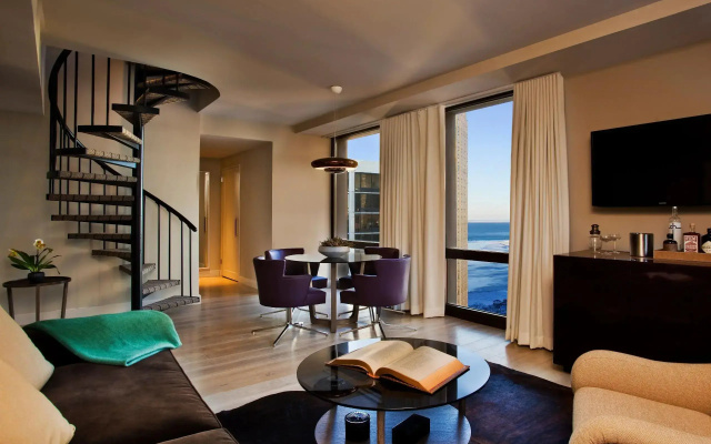 Double Skyline Loft Suite