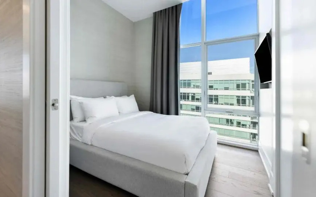 2 Bedrooms Sky Suite