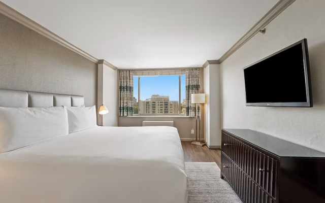 1 Bedroom Accessible Double Suite