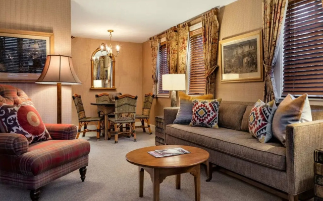 Gordon Double Suite