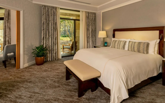 Signature Spa Level Suite