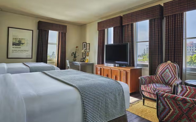 Campanile Tower View Twin room