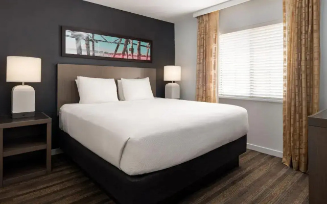 2 Bedrooms Suite