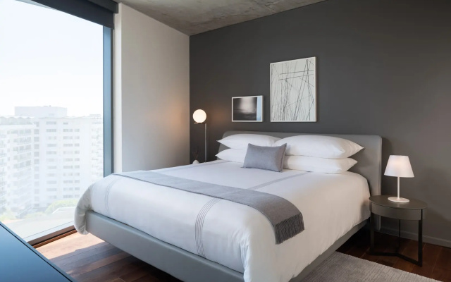 1 Bedroom Double Suite Downtown