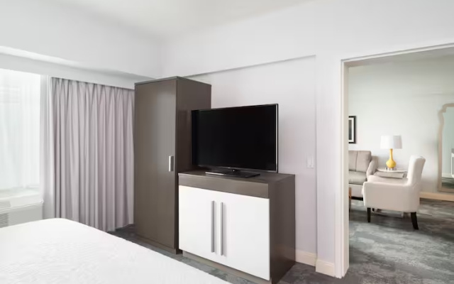 Accessible Double Suite