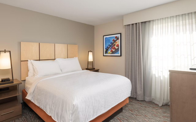 1 Bedroom Accessible Communications Double Suite