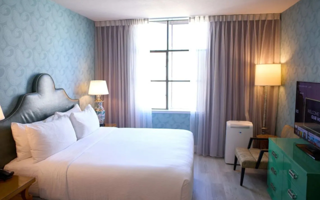 Deluxe Double room with courtyard view