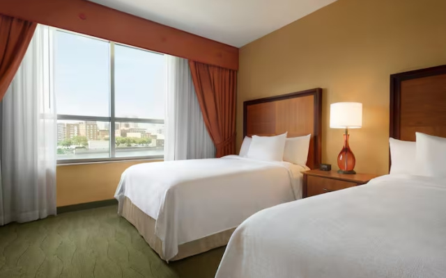 2 Bedrooms Suite with river view