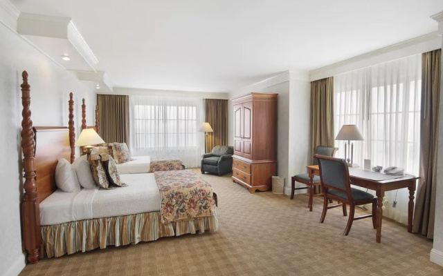 Twin room with bay view