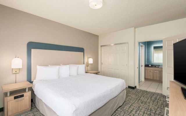 2 Bedrooms Accessible Suite