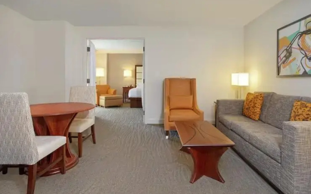 1 Bedroom Mobility/Hearing Accessible Double Suite