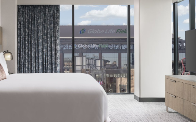 Grand Accessible Double Suite