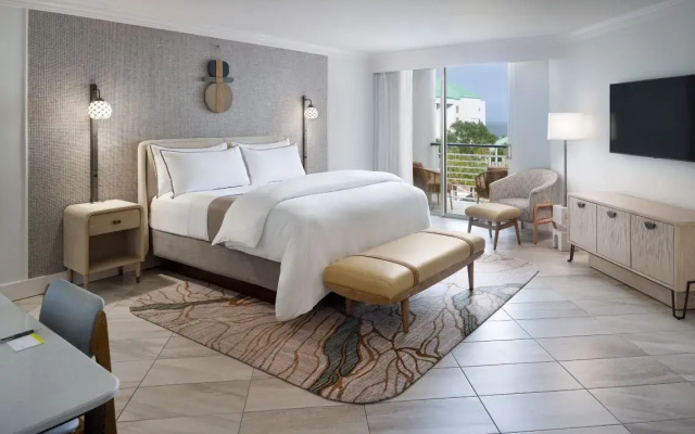 Vice Presidential Double Suite with balcony and with ocean view