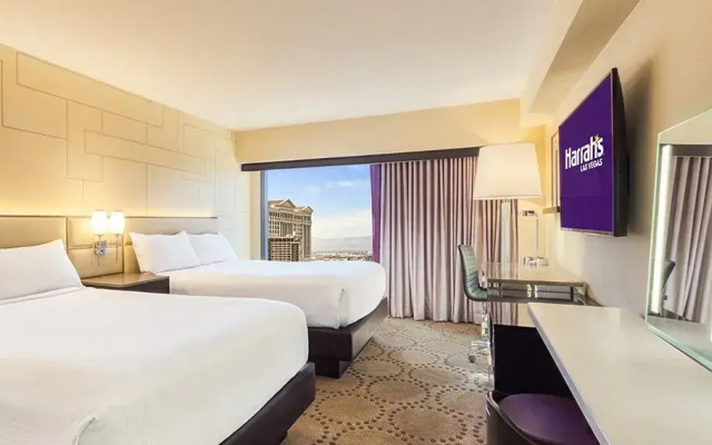 Deluxe Strip View Mountain Tower Twin room