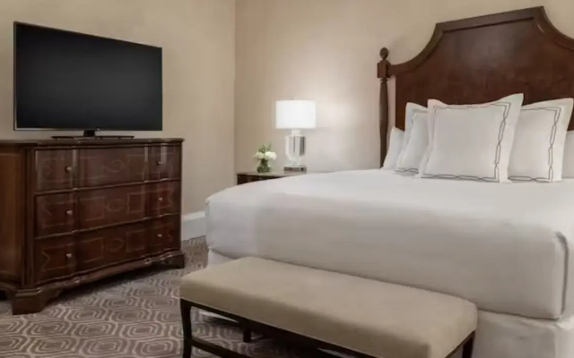 Waldorf Double Suite