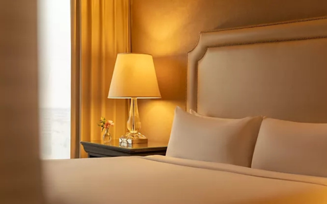 Fairmont Gold Double room with city view