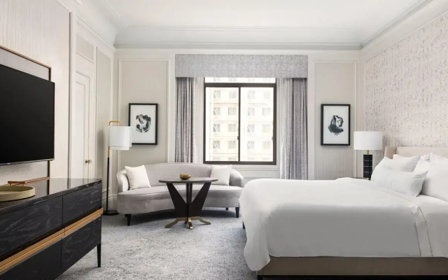 1 Bedroom Signature Double Suite Union Square view, Landmark