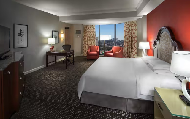 1 Bedroom Atrium Double Suite