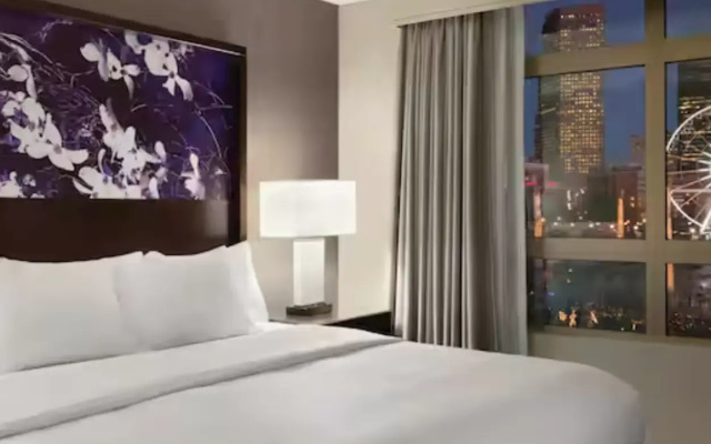 Premium Double Accessible Suite