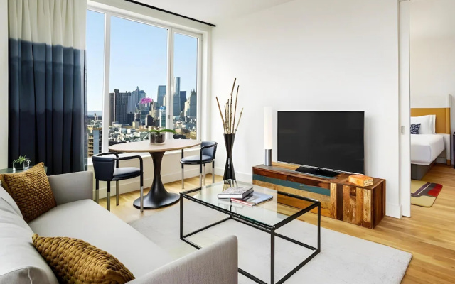 Double Suite Freedom Tower View