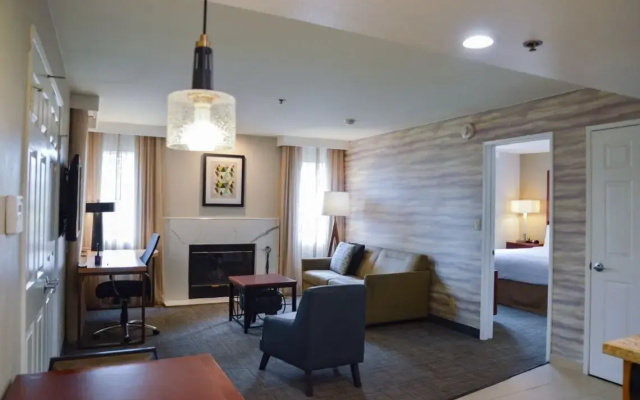 2 Bedrooms Suite