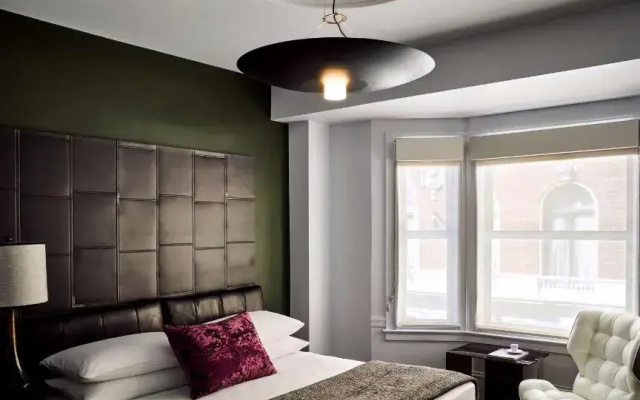 1 Bedroom Deluxe Double Suite