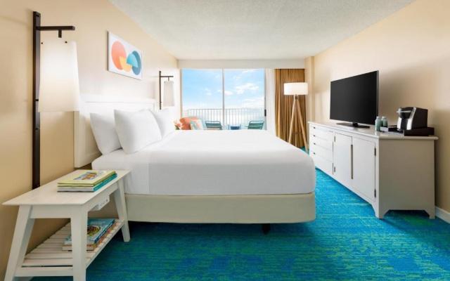Mobility Accessible Roll-in Shower Double room oceanfront