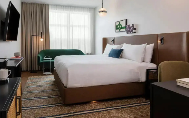 Uptown room