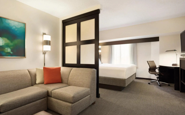 With Sofa Bed room