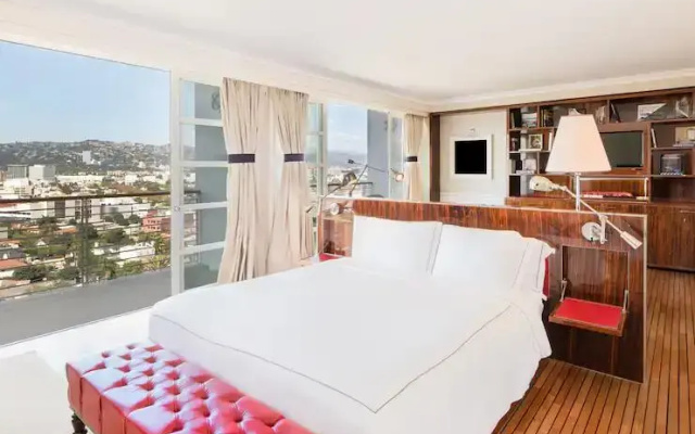 2 Bedrooms Signature Quadruple Suite