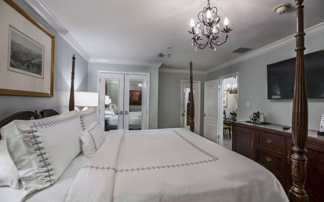 Interior (No Window) Double Suite