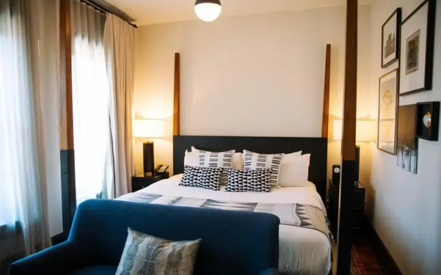 Pendergast Double Suite