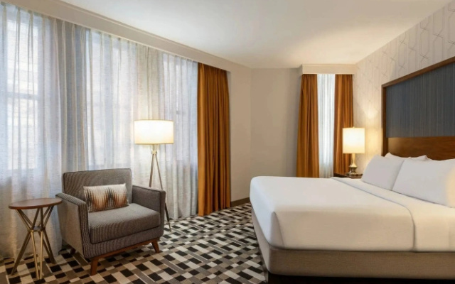 Double Junior Suite with pool view