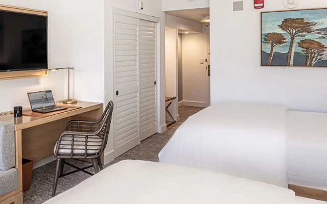 Portola Accessible Quadruple room