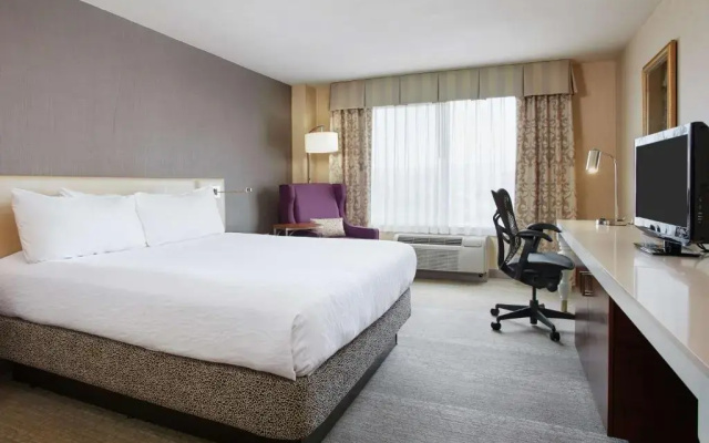 Mobility/Hearing Accessible with Bathtub Double room