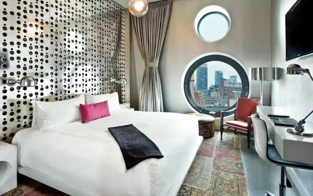 Bronze room