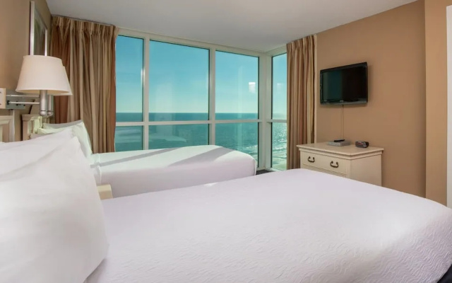 3 Bedrooms Deluxe Corner oceanfront