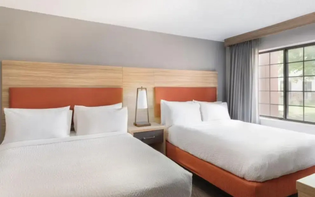 2 Bedrooms Suite