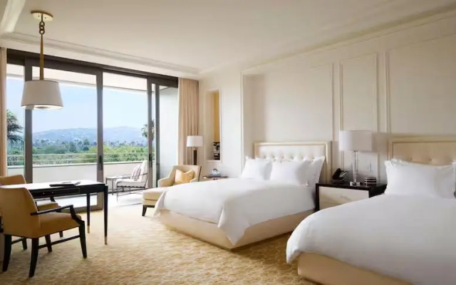 Beverly Hills Twin room with terrace and with view