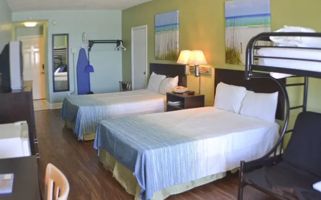 Tides Gulfside with Bunk Bed room