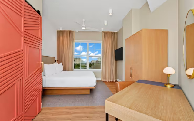 2-rooms Corner Suite
