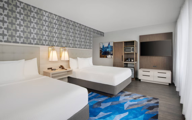 Guest room