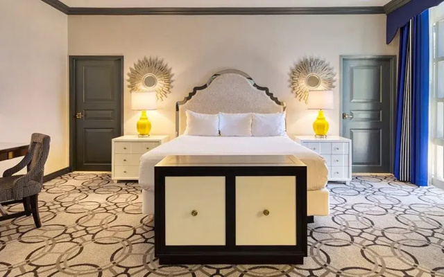 St. Tropez Bordeaux Double Suite