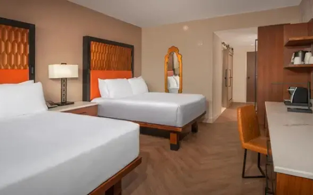 Tower Club Access Twin room with Resort view