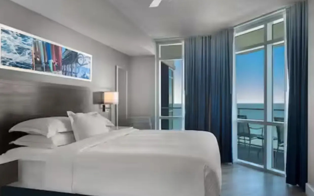 2 Bedrooms Quadruple Suite with ocean view