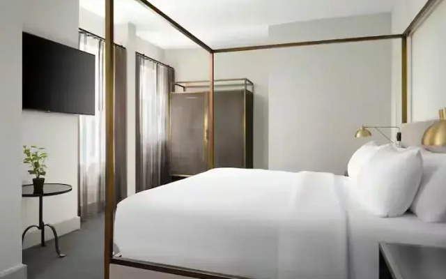 1 Bedroom Truman Double Suite