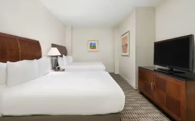 1 Bedroom Standard Suite