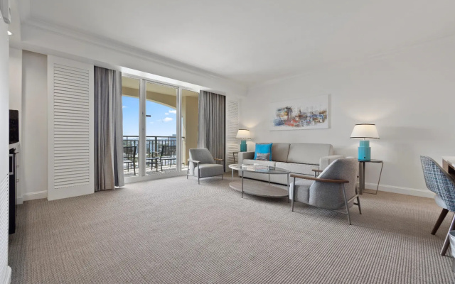1 Bedroom Double Suite with balcony and with city view