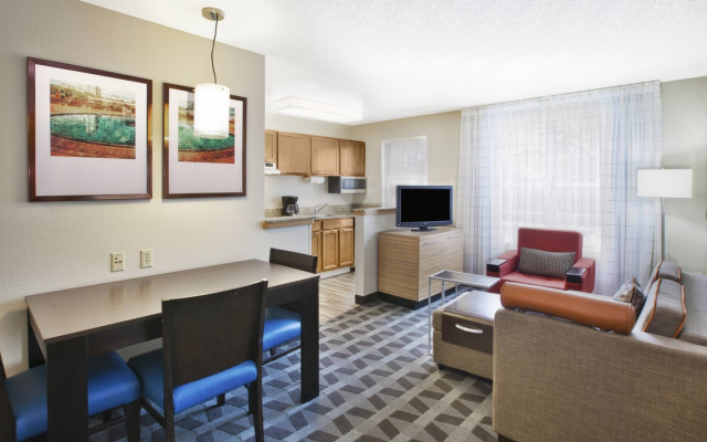 2 Bedrooms Double Suite