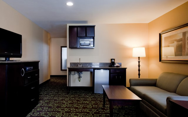 Accessible Double Suite